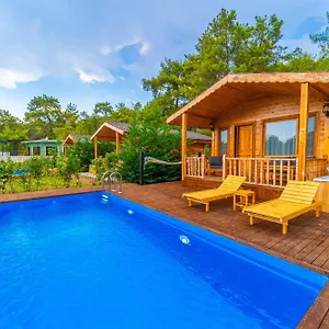  Oda ve Kahvaltı Blue Green Life Bungalow